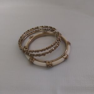 3pcs bracelets white and gold tone